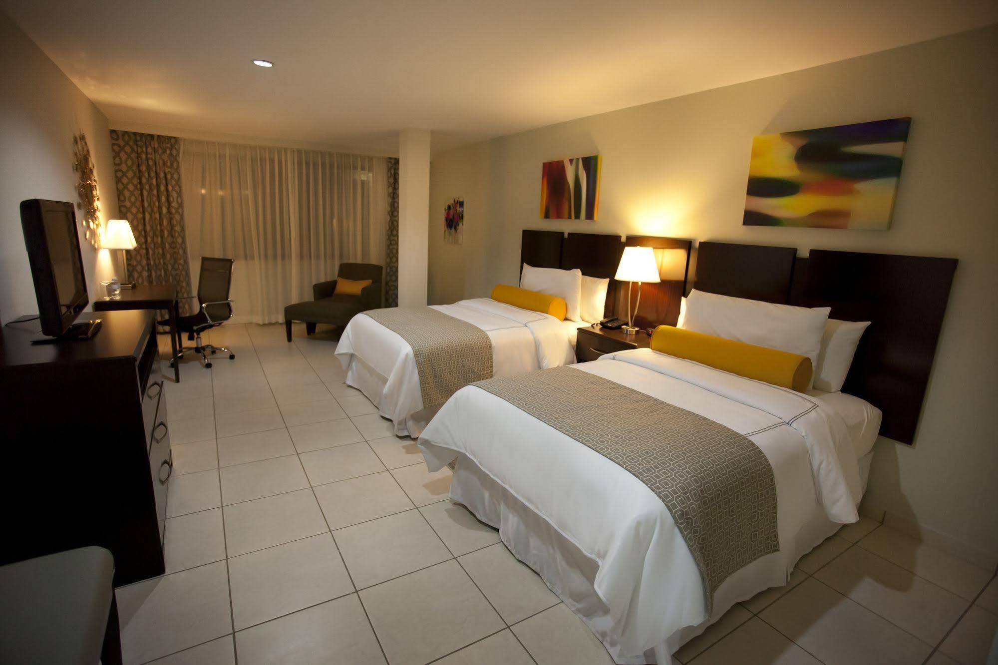Hotel Los Andes サン・ペドロ・スーラ エクステリア 写真